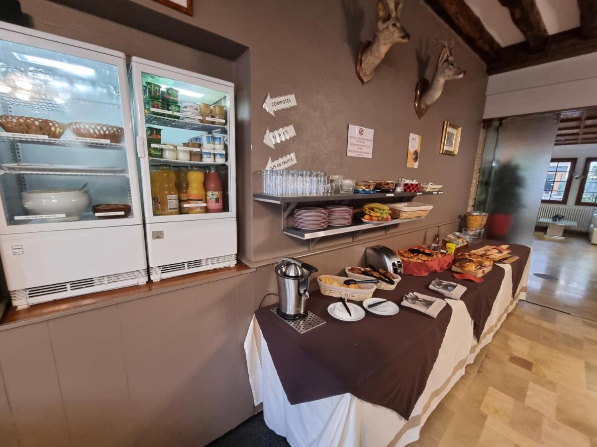 Logis Hotel Saint-Hubert كور تشيفيرني المظهر الخارجي الصورة