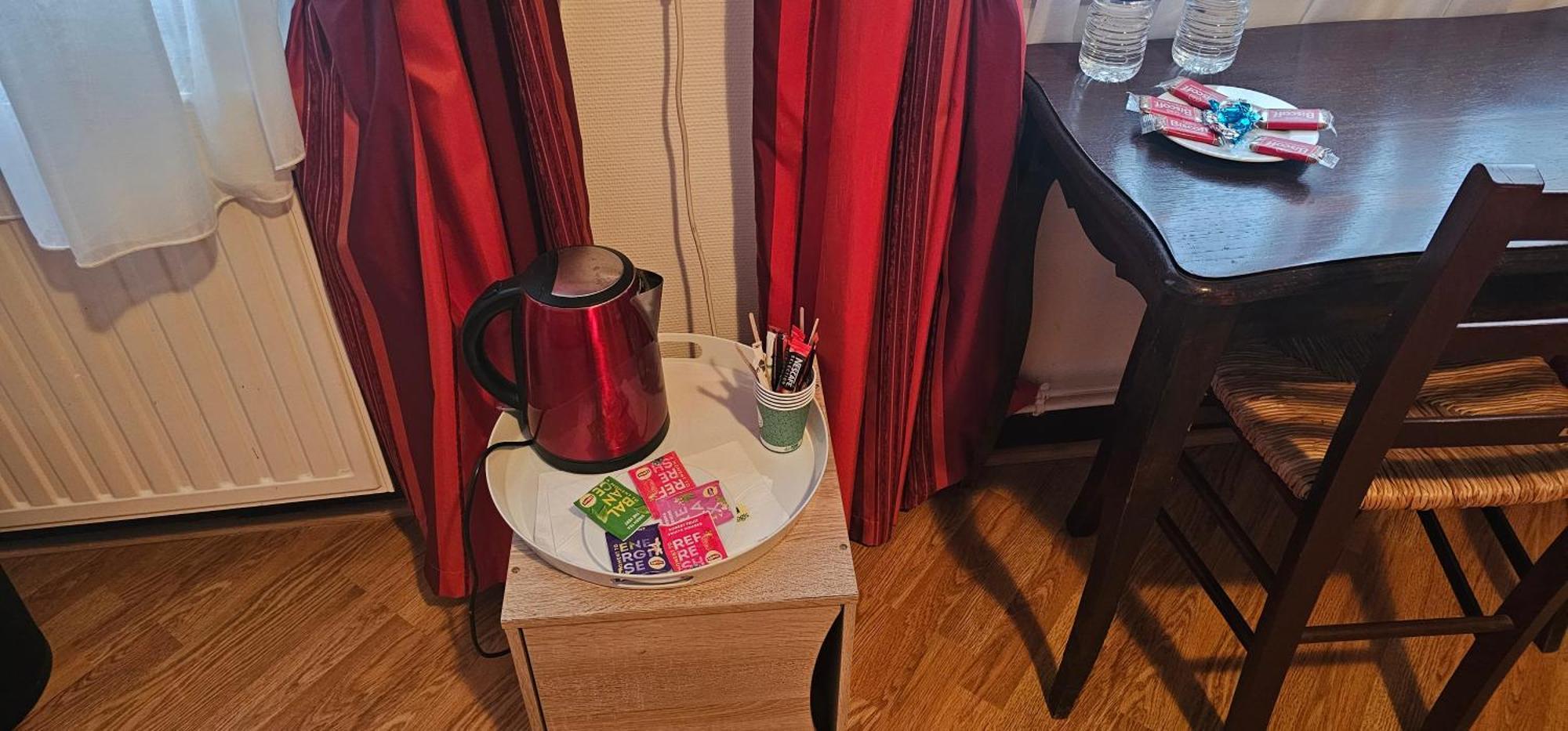 Logis Hotel Saint-Hubert كور تشيفيرني المظهر الخارجي الصورة