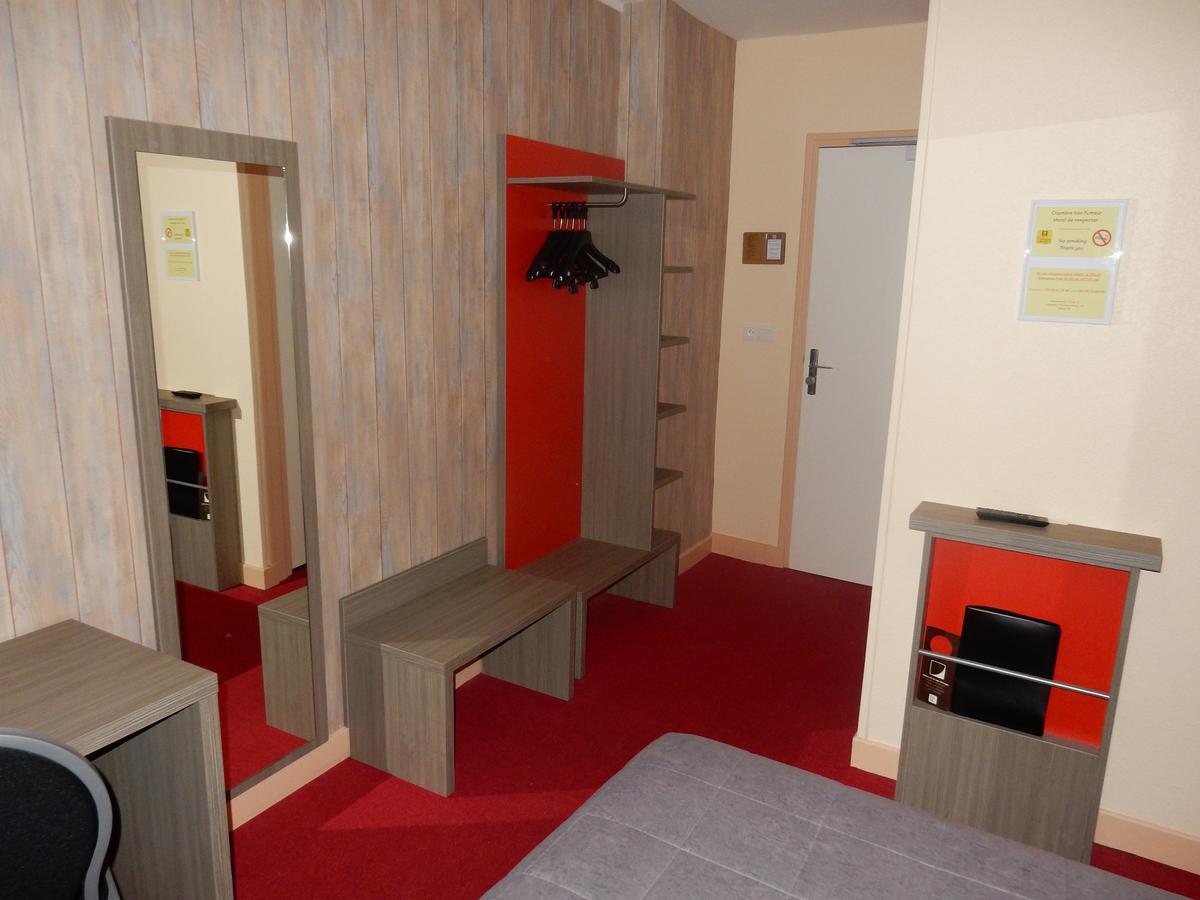 Logis Hotel Saint-Hubert كور تشيفيرني المظهر الخارجي الصورة