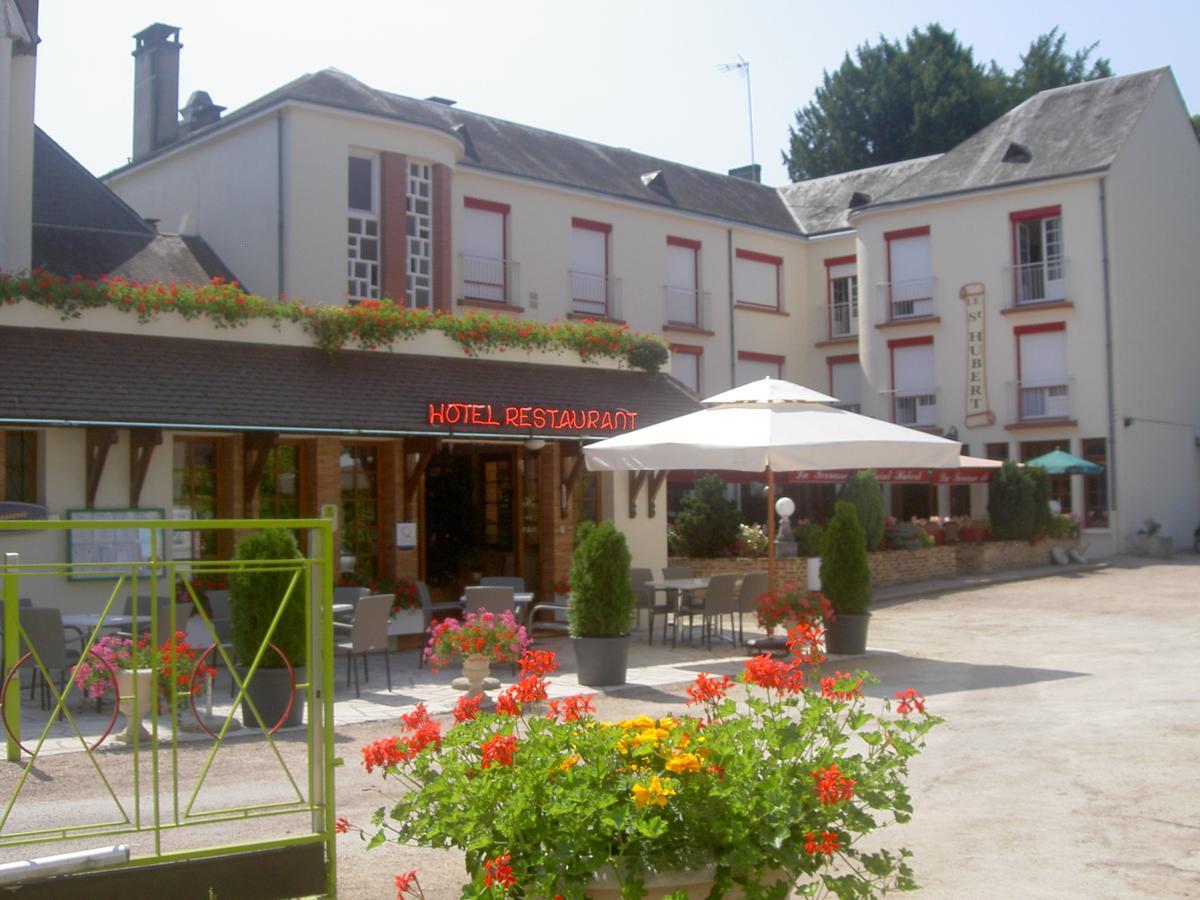 Logis Hotel Saint-Hubert كور تشيفيرني المظهر الخارجي الصورة